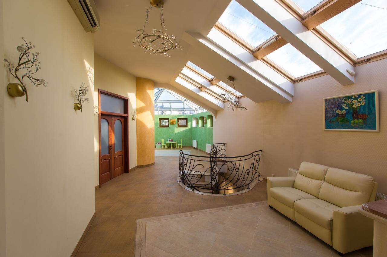 10 Rooms Lwów Zewnętrze zdjęcie
