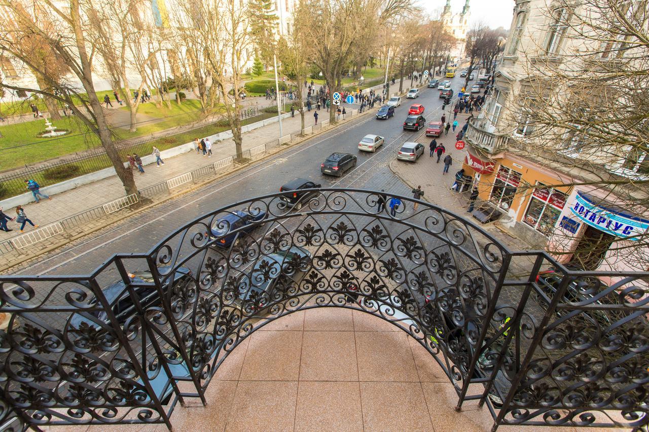 10 Rooms Lwów Zewnętrze zdjęcie